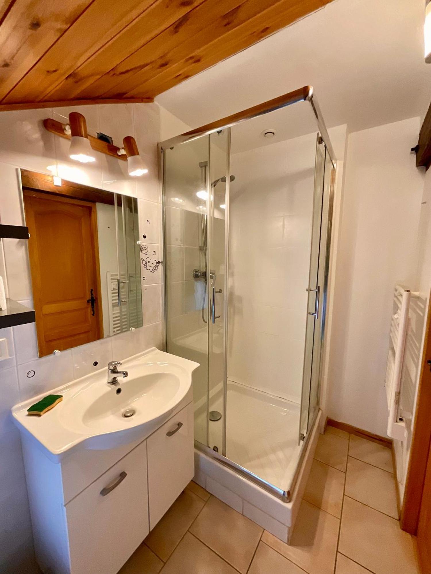 Le Sanctuaire Des Cimes Etoilees Apartment La Roche-des-Arnauds Екстериор снимка